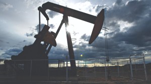 El petróleo empujó el superávit comercial argentino: la energía aportó US$1.506 millones en julio
