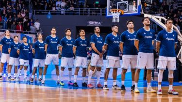 Argentina visita a Canadá, en un duelo de candidatos camino al Mundial de básquet