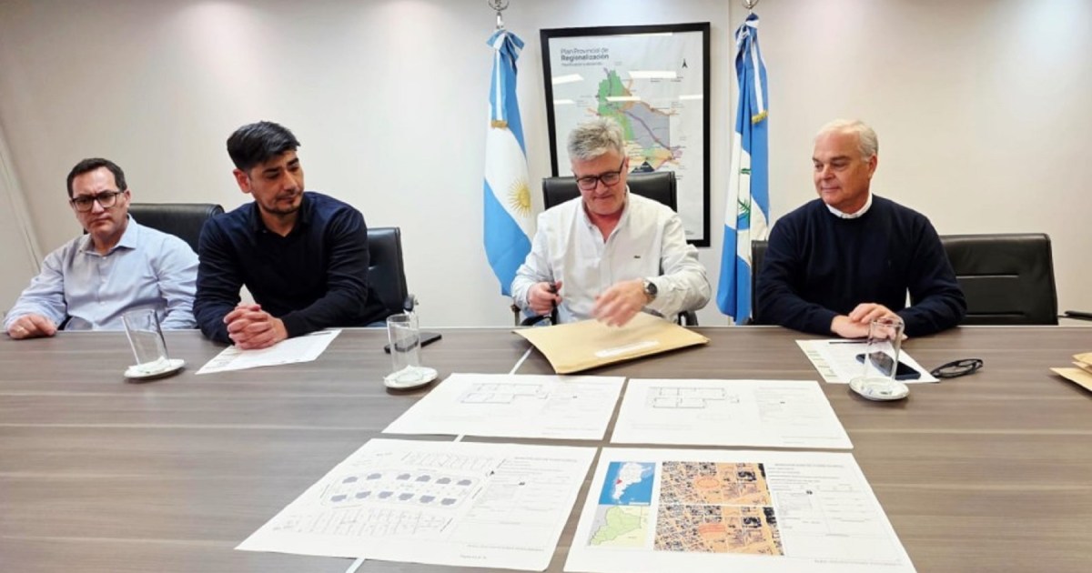 Cuatro empresas concursan para construir viviendas en Plaza Huincul