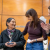 Imagen de Tejer, enseñar y transmitir: el reconocimiento a una artesana neuquina después de toda una vida