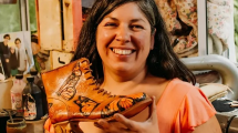 Imagen de De El Bolsón al país: la artesana que transforma calzado urbano en piezas de arte reconocidas a nivel nacional