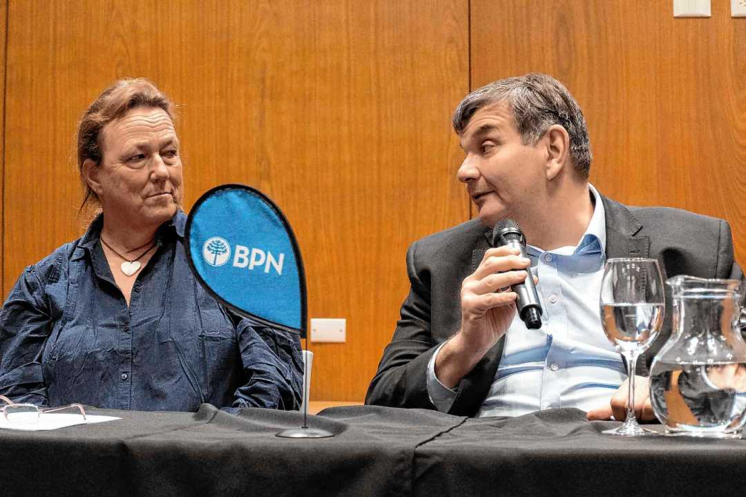 De Larminat y Koenig durante la presentación de los eventos ganaderos de la SRN.