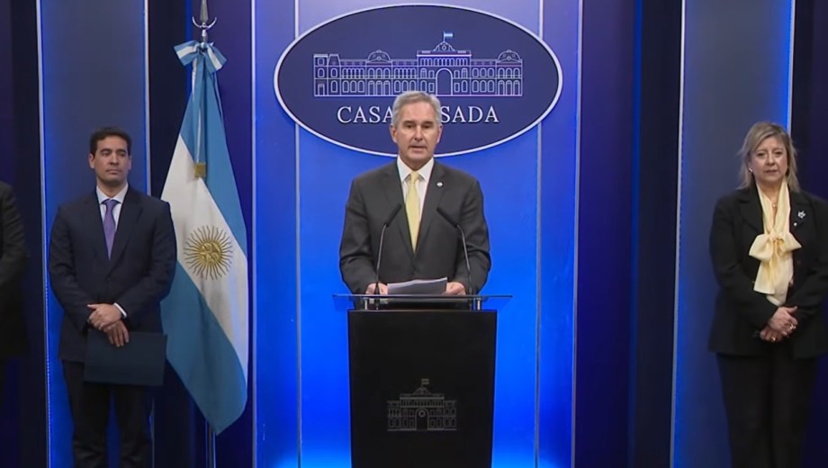 Visita de León XIV a Argentina: Gobierno prepara el operativo para recibir a siete millones de personas, ¿hay feriado?