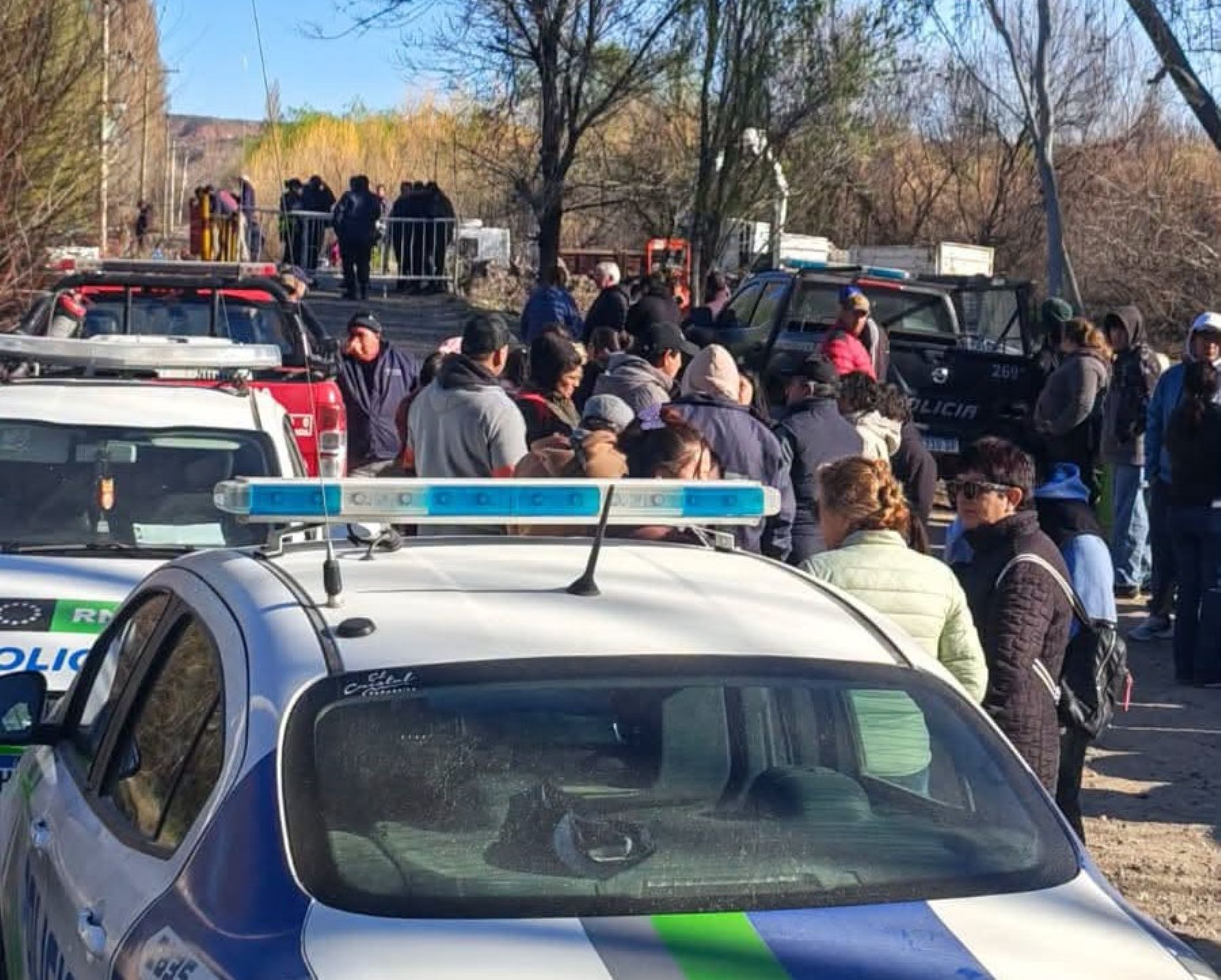 Tragedia en Fernández Oro: Hallan muerto a Gian, el niño que cayó al canal