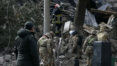 Explosiones en un cuartel militar de Bolivia: dos muertos, decenas de heridos y al menos siete desaparecidos