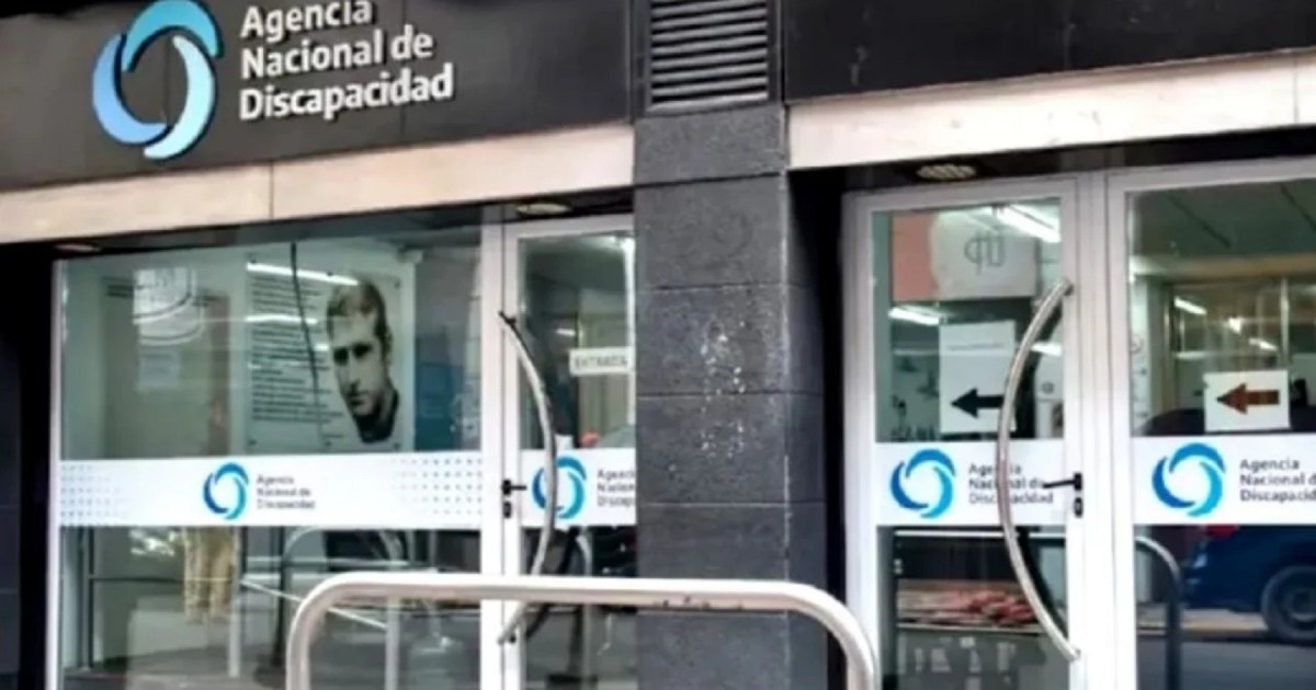 Exdirector de ANDIS alega justificación religiosa en chats con empresarios