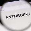Imagen de Un informe de Anthropic analizó tres escenarios para la IA hacia 2030: crecimiento récord, pero alerta por los salarios