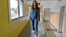 Imagen de Azul, hija de una neonatóloga, eligió la Medicina y volvió a formarse en el hospital de Bariloche donde creció