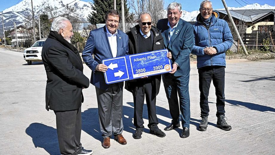 Alberto Pierri, el impulsor de la ley para la regularización dominial de ocupaciones fue homenajeado en Bariloche. Una calle lleva su nombre. Foto: Chino Leiva