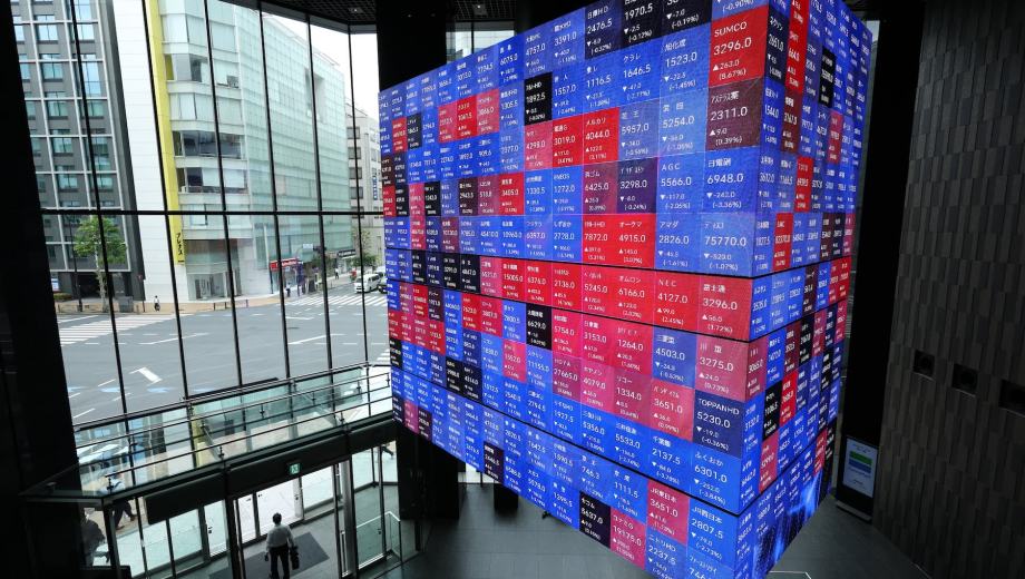 Los paneles bursátiles reflejaron la reacción de los mercados internacionales ante las expectativas de nuevas subas de tasas y la disparada del petróleo. (Foto: gentileza)