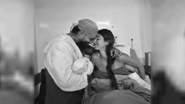 Maluma fue papá por segunda vez: nació Orión y mostró la primera foto junto a Susana Gómez