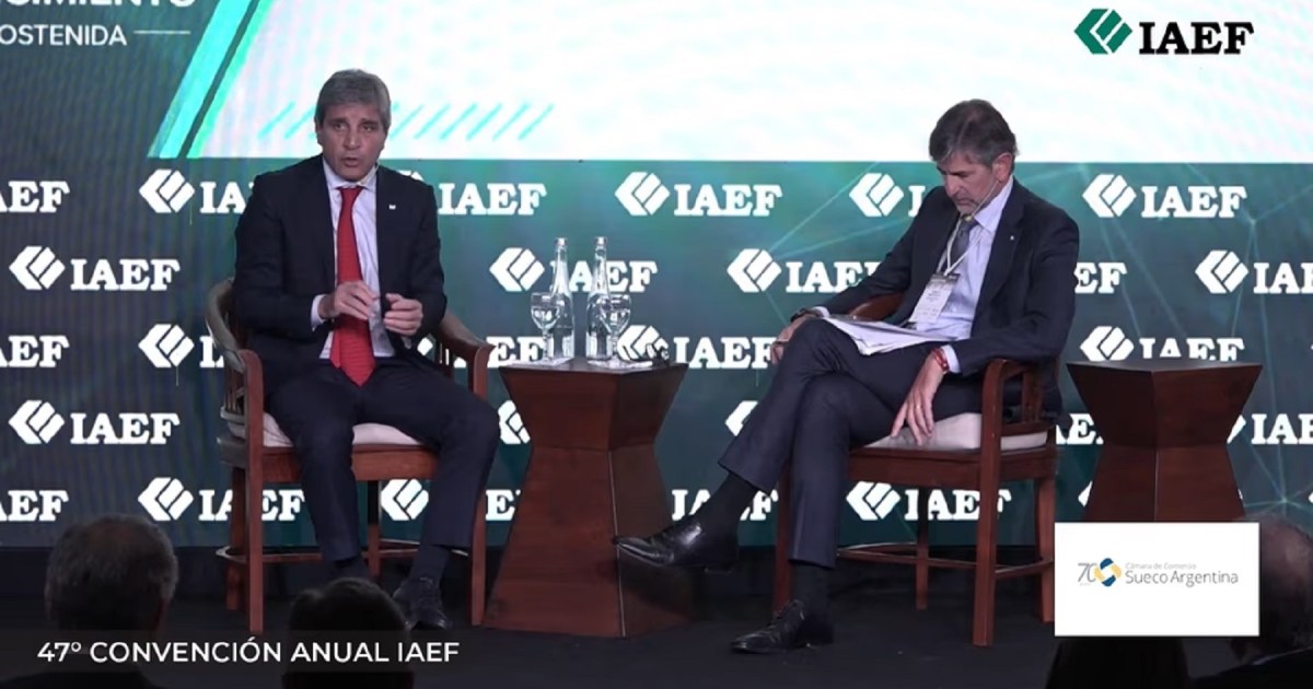 Caputo niega rescate financiero y defiende la política económica del Gobierno