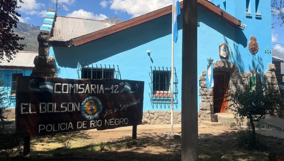 Avanza a juicio una causa por robo agravado en El Bolsón: cuatro acusados seguirán presos otros 60 días.