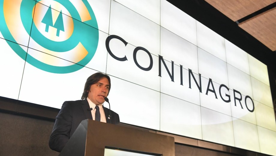 El titular de Coninagro, Lucas Magnano, remarcó la necesidad de créditos para infraestructura y la eliminación de retenciones para el sector. (Foto: Enrique Medina)