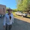 Imagen de El hombre del monte: a los 67 años vive de su huerta en la casa de ladrillos de adobe que hace a mano en Traslasierra