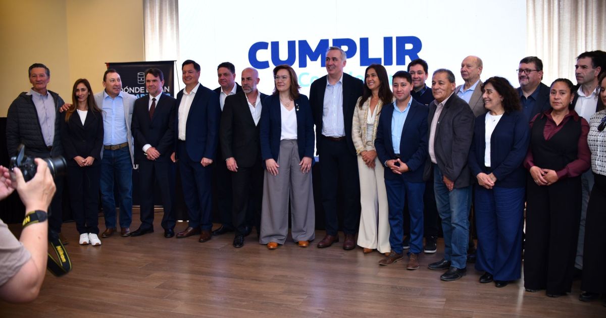 Propuestas de Cumplir y la UCR para el desarrollo de Vaca Muerta en Neuquén