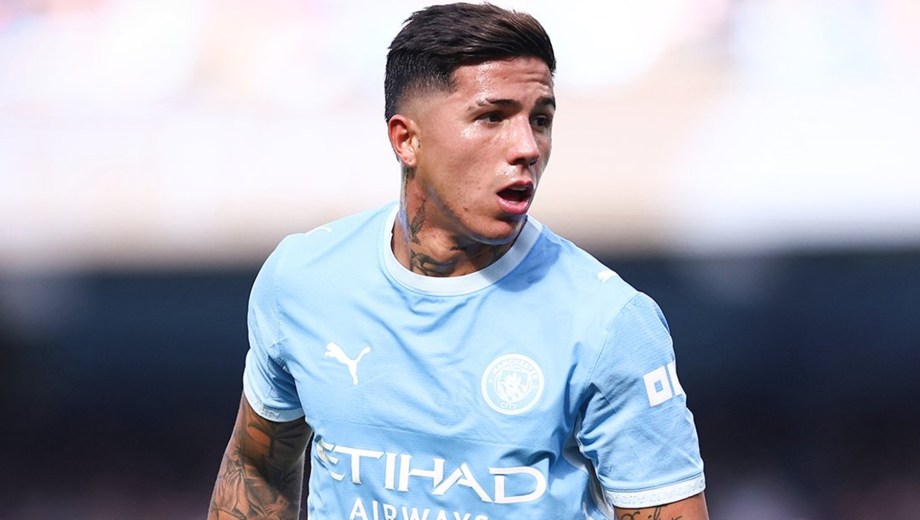 Enzo Fernández fue titular en su debut en Manchester City. 