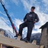 Imagen de Tejas nazis, balas y otras sorpresas: lo que encontró un carpintero argentino al restaurar casas de 200 años en Suiza