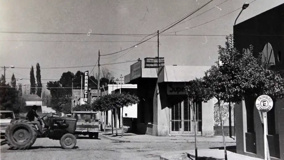 Recuerdo de la zona urbana orense en los años '70 - Foto: Archivo Diario Rio Negro.