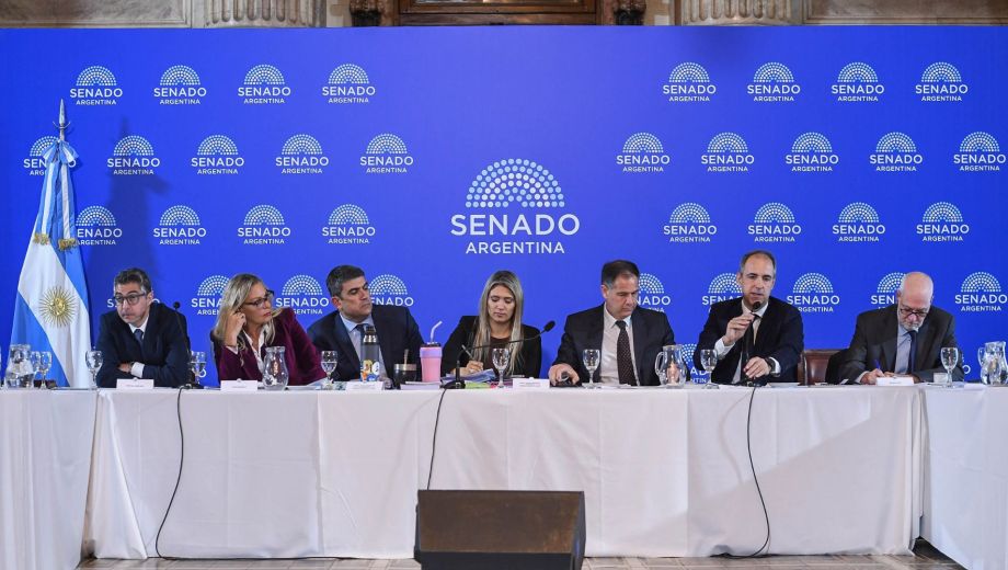El Senado debate proyectos de aliados del Gobierno para asegurar respaldo antes de tratar sus reformas