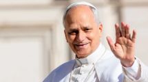 Imagen de Por la visita del papa León XIV a Argentina, Nación, Ciudad y Provincia suspendieron las vacaciones de los policías