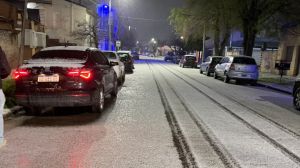 Video | Los primeros efectos del frío polar «ártico»: Bahía Blanca se cubrió de blanco en pleno septiembre