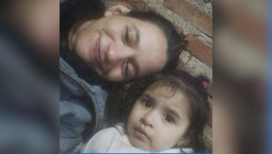 Buscan en Roca a una mujer embarazada y a su hija de 2 años