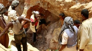 Derrumbe fatal de una mina en Sudán: 63 muertos y más de 300 personas que podrían seguir atrapadas bajo tierra
