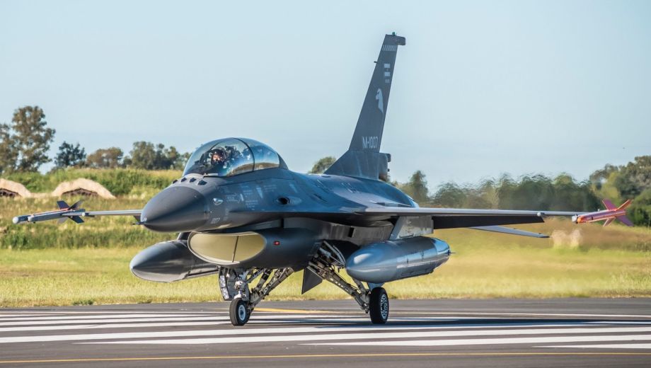 Argentina compró seis aviones de combate a Dinamarca. 