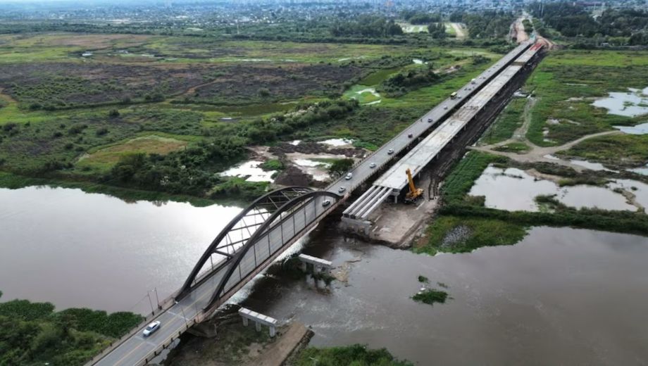 Cómo es el mega puente de 1,3 kilómetros que ya se construye en Argentina