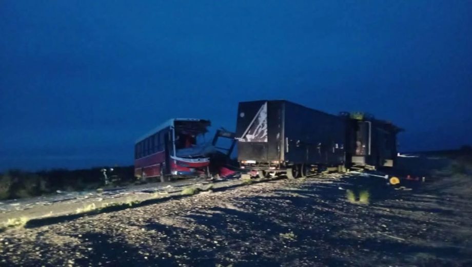 Grave choque entre dos colectivos en la Ruta 250. Foto: gentileza, Conesa Hoy