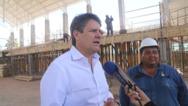 Ciudad Deportiva de Neuquén: Mariano Gaido recorrió las obras estructurales y habló sobre los avances