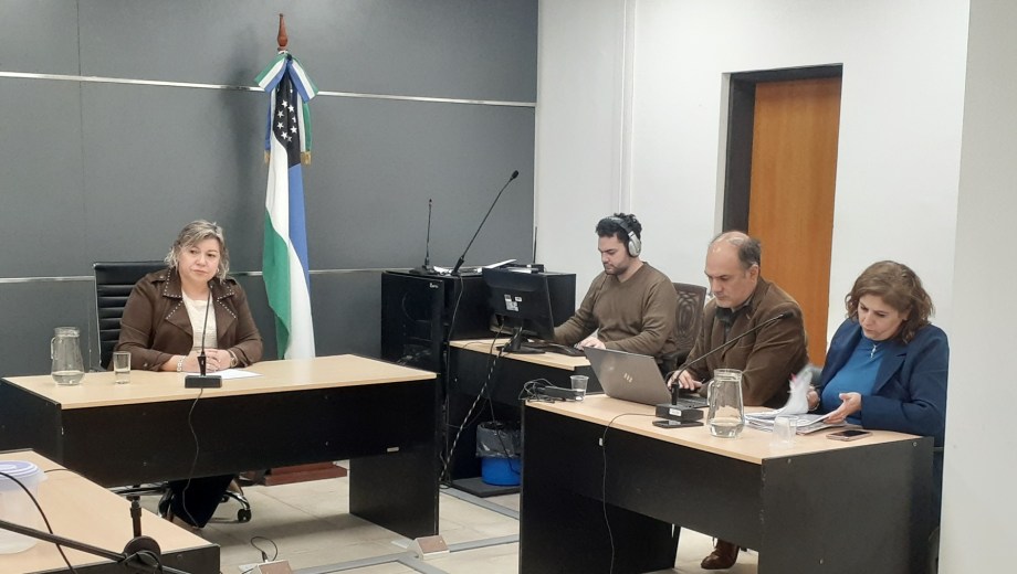 La audiencia se realizó este jueves en el Foro Penal de Cipolletti, donde se resolvió mantener la medida cautelar.