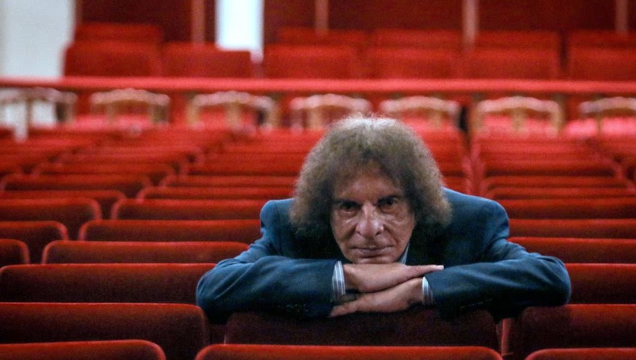 “La radio fue hospitalaria conmigo”, dice Alejandro Dolina, quien conduce La venganza será terrible hace más de cuarenta años..