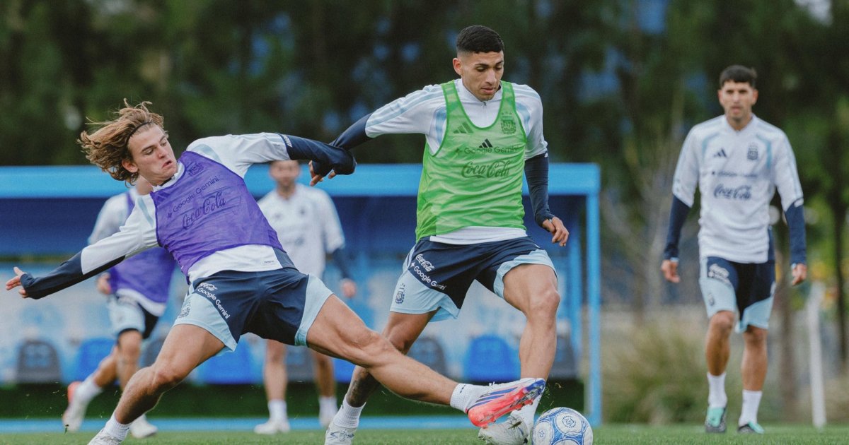 Con casi todo a disposición, la Selección Argentina se entrenó en Ezeiza