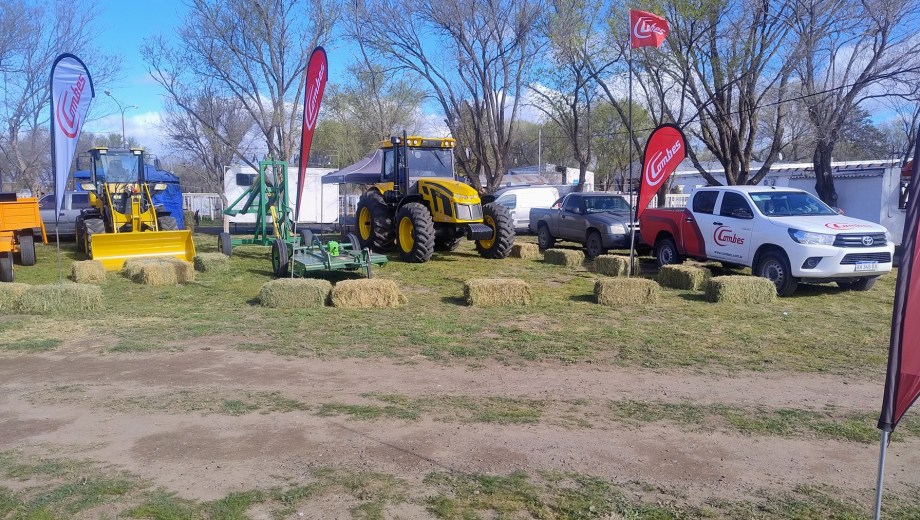 Combes estuvo presente en la reciente Expo Rural de Río Colorado.