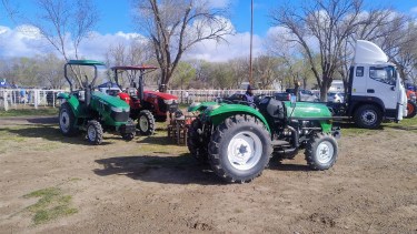Una concesionaria de tractores en Valle Medio que busca cubrir las distintas demandas productivas en la nueva frontera agrícola