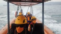 Imagen de Desaparecieron ocho personas tras la erupción del volcán Anak Krakatoa: entre ellas hay cinco periodistas