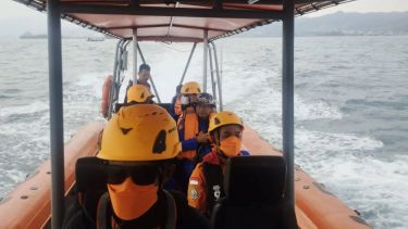 Desaparecieron ocho personas tras la erupción del volcán Anak Krakatoa: entre ellas hay cinco periodistas