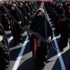 Imagen de Tensión en Medio Oriente: Irán moviliza a civiles para la guerra y adjudica un nuevo ataque a un petrolero en Ormuz