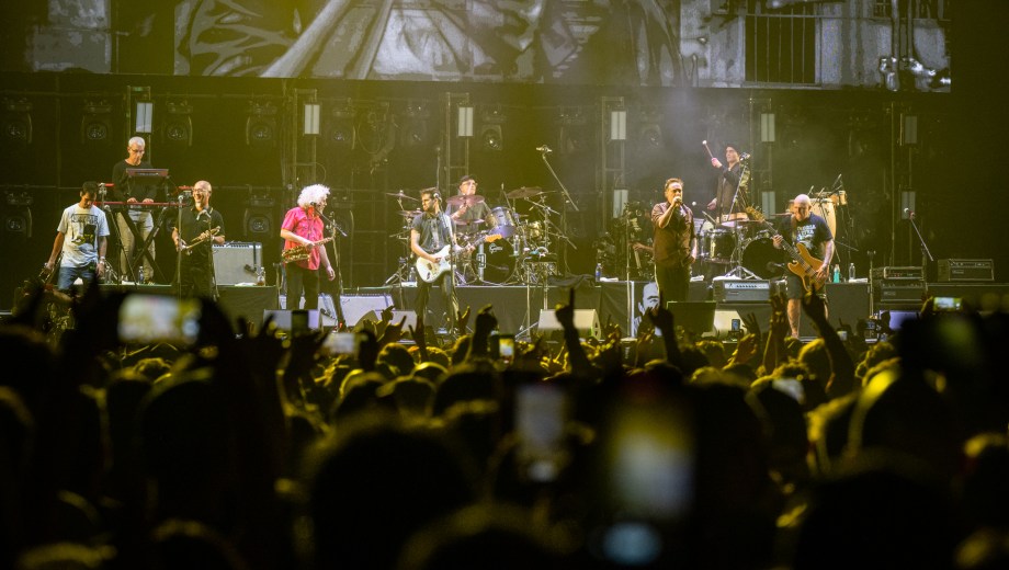 Los Fabulosos Cadillacs celebran los cuarenta años de la banda con una gira que este sábado llega al Ruca Che. (Foto: @agustindusserre)
