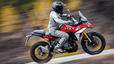 Una moto de gama media que no pierde el ADN premium: la BMW F 450 GS llega a la Argentina