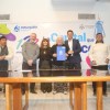Imagen de Neuquén entregó 45 escrituras y boletos de compraventa a familias que esperaron años por su tierra