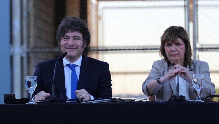 Milei respaldó a Bullrich y sorprendió al hablar de Lali. 