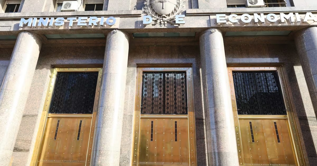 Se disuelve comisión de Secretaría de Energía y se centralizan trámites en Economía