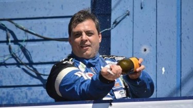 Asesinaron a un reconocido piloto de carreras y sospechan de su exsuegro
