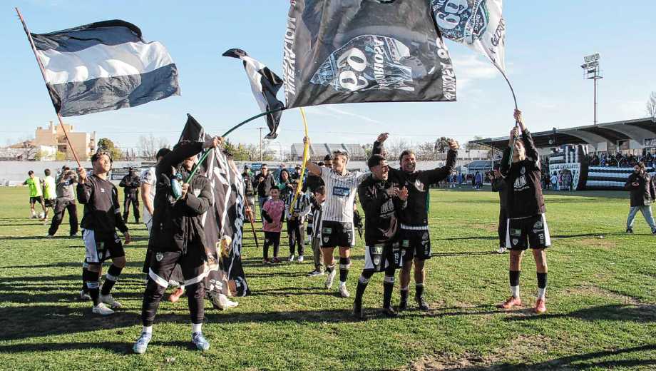 Cipolletti va por clasificación ante Juventud Antoniana en Salta. (Foto: Oscar Livera)