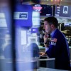 Imagen de El riesgo país subió a 557 puntos: caen bonos y acciones y se encarece el financiamiento