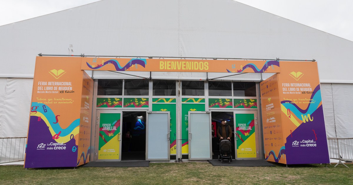 El clima se asienta para el segundo día de la Feria del Libro en Neuquén