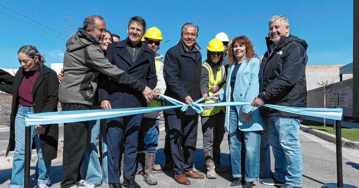 Rincón del Río, Neuquén, inauguró 126 cuadras de pavimento y sistemas pluviales